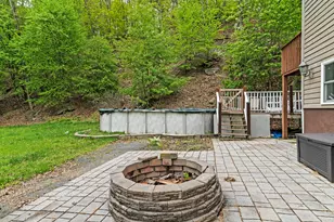 4107 Hickory Ln, East Stroudsburg, PA 18302 - Photo 6