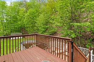 4107 Hickory Ln, East Stroudsburg, PA 18302 - Photo 8