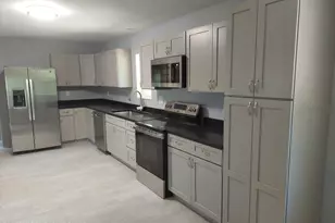224 Kensington Dr, Bushkill, PA 18324 - Photo 16