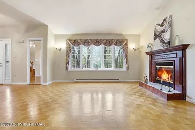  349 Bumble Bee Pass, Henryville, PA 18326 - Photo 4