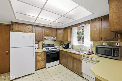  110 Powell Road, Tannersville, PA 18372 - Photo 26