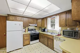 110 Powell Rd, Tannersville, PA 18372 - Photo 26