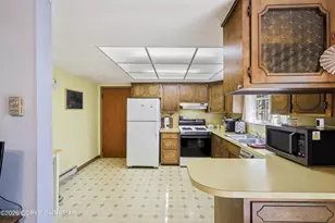 110 Powell Rd, Tannersville, PA 18372 - Photo 32