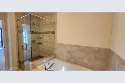  347 Autumn Ln Lane, East Stroudsburg, PA 18301 - Photo 20