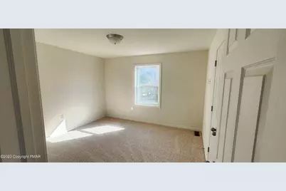  347 Autumn Ln Lane, East Stroudsburg, PA 18301 - Photo 16