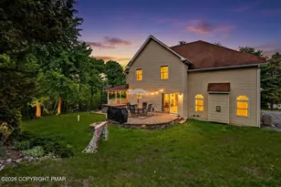 114 Skyview Cir, Sciota, PA 18354 - Photo 2