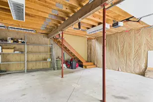 69 E Shore Dr, Hawley, PA 18428 - Photo 42