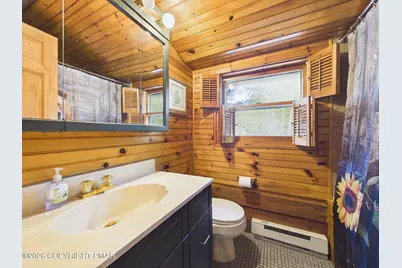  69 E Shore Drive, Hawley, PA 18428 - Photo 24