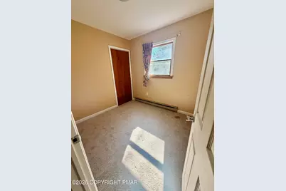  765 Country Place Drive, Tobyhanna, PA 18466 - Photo 20
