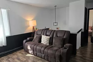 8111 Coco Dr, Pocono Summit, PA 18346 - Photo 4