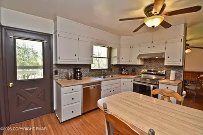  218 Applewood Drive, Swiftwater, PA 18370 - Photo 14