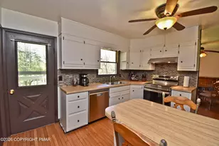 218 Applewood Dr, Swiftwater, PA 18370 - Photo 14