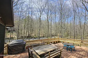 6298 Decker Rd, Bushkill, PA 18324 - Photo 4