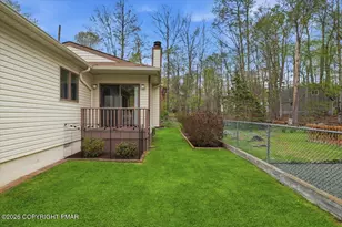 8495 Bumble Bee Way, Tobyhanna, PA 18466 - Photo 34