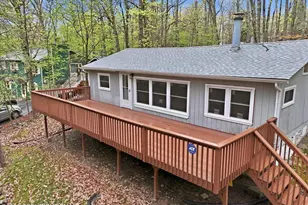 112 Fairview Dr, Dingmans Ferry, PA 18328 - Photo 4
