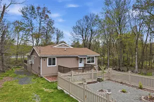 9851 Deerwood Dr, Tobyhanna, PA 18466 - Photo 14