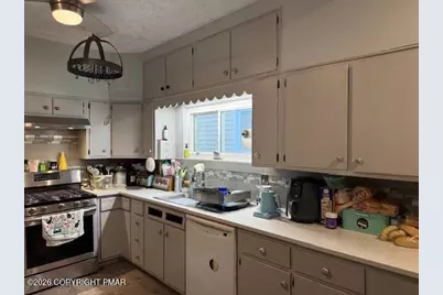  181 Analomink Street, East Stroudsburg, PA 18301 - Photo 6
