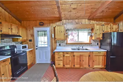  1121 Fawn Run, Bushkill, PA 18324 - Photo 4