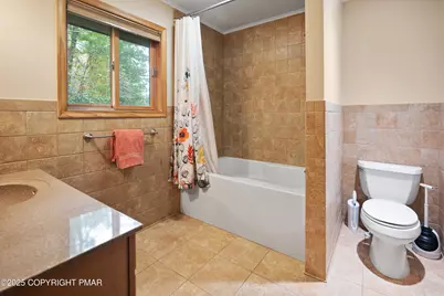  5532 Woodland Avenue, Pocono Pines, PA 18350 - Photo 14