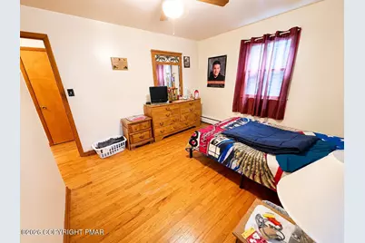  118 Tharp Street, Coal Township, PA 17866 - Photo 6