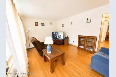  118 Tharp Street, Coal Township, PA 17866 - Photo 10