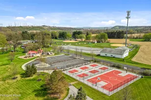 1042 Neffs Laurys Rd, Laurys Station, PA 18059 - Photo 6