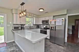 219 Orchard View Dr, Effort, PA 18330 - Photo 8