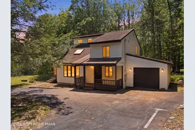  107 Morris Place, Bushkill, PA 18324 - Photo 1