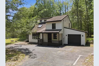  107 Morris Place, Bushkill, PA 18324 - Photo 2