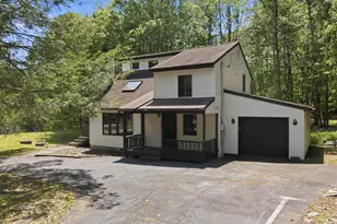 107 Morris Pl, Bushkill, PA 18324 - Photo 2