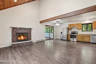 107 Morris Pl, Bushkill, PA 18324 - Photo 4