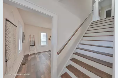  589 S Delaware Drive, Mount Bethel, PA 18343 - Photo 4