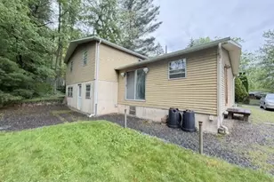 7 8th Ave, Nesquehoning, PA 18240 - Photo 6