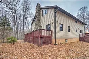 252 High Country Dr, Blakeslee, PA 18610 - Photo 2