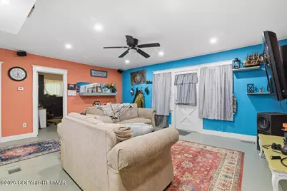 [Address not provided], Saylorsburg, PA 18353 - Photo 4