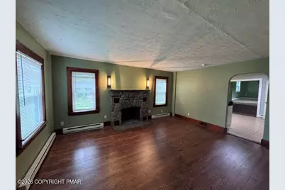  203 Pokona Avenue, Stroudsburg, PA 18360 - Photo 8