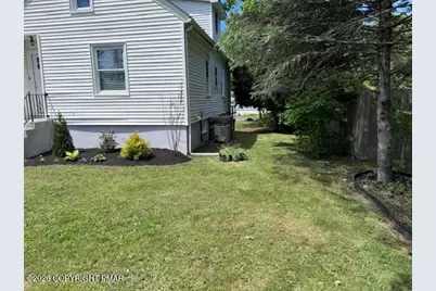  203 Pokona Avenue, Stroudsburg, PA 18360 - Photo 4