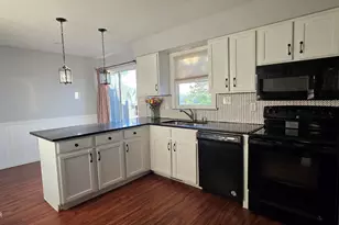 132 Eaglesmere Cir, East Stroudsburg, PA 18301 - Photo 6