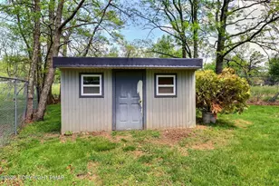 2412 Marquette Dr, Blakeslee, PA 18610 - Photo 32