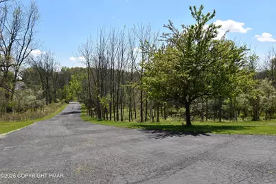  160 Quiet Valley Road, Mount Bethel, PA 18343 - Photo 12