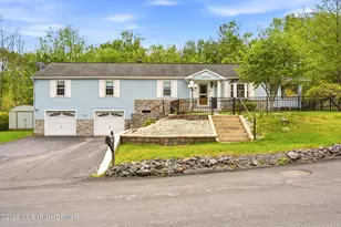 28 Tamaqua St, Tamaqua, PA 18252 - Photo 4