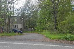 835 Hidden Lake Dr, East Stroudsburg, PA 18302 - Photo 8
