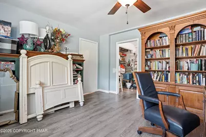  208 Depue Circle, Bushkill, PA 18324 - Photo 24