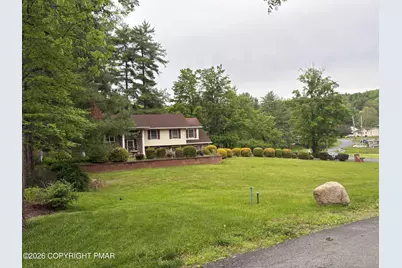  128 Wilbur Bloom Boulevard, East Stroudsburg, PA 18302 - Photo 2