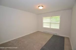 19 Sleepy Hollow Ln, East Stroudsburg, PA 18302 - Photo 16