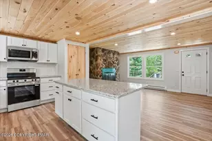 24 Indian Trail Rd, Jim Thorpe, PA 18229 - Photo 10