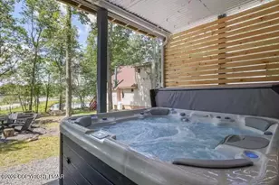 204 Trout Creek Dr, Pocono Lake, PA 18347 - Photo 22