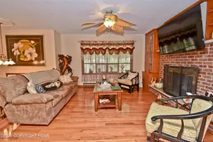 233 Winding Way, Saylorsburg, PA 18353 - Photo 2