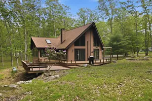 1517 Deer Run, Bushkill, PA 18324 - Photo 4