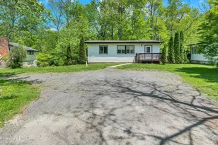 1462&1466 Pocono Ln, Bartonsville, PA 18321 - Photo 10